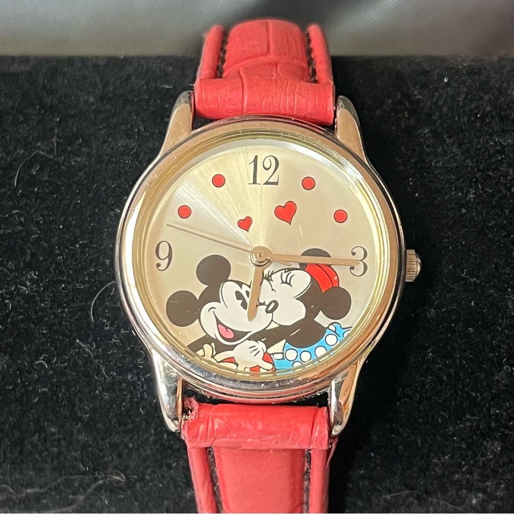 Vintage Disney Special Edition Mickey & Minnie Mouse First Kiss Red Band